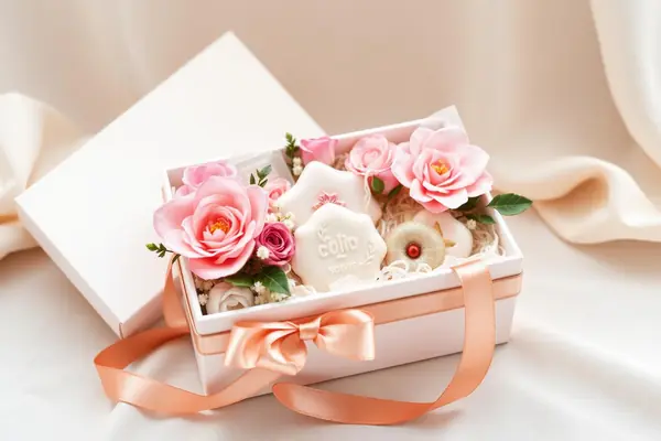 What RM100, RM200 and RM300 Actually Buys in a Soap Flower Gift Box